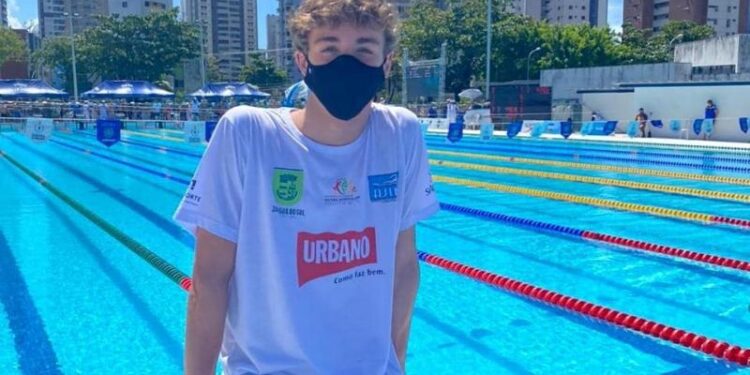 Nadador jaraguaense convocado para a Seleção Brasileira Juvenil
