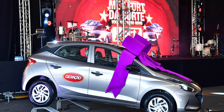 Guaramirense fatura carro na campanha ‘Meu Fort dá Sorte’