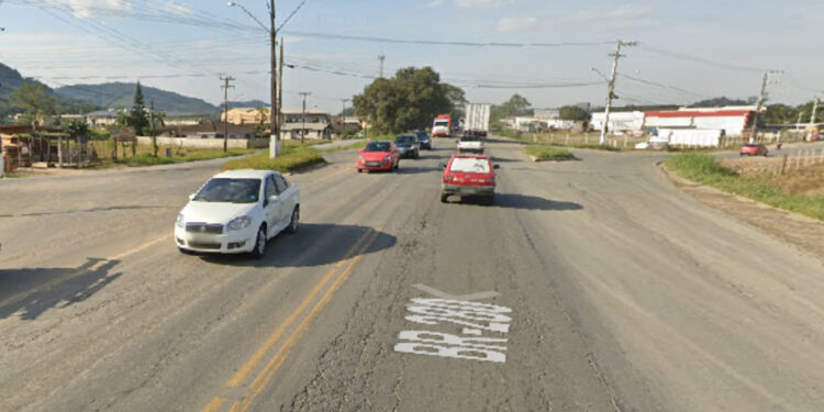 Acesso da BR-280 aos bairros Avaí e Guamiranga será fechado temporariamente devido obras