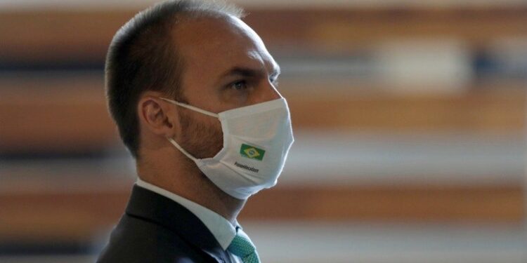 Eduardo Bolsonaro é o terceiro da comitiva brasileira da ONU a testar positivo para Covid-19