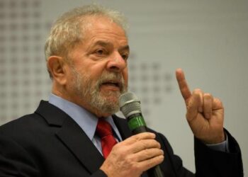 Decisão da justiça mantém Lula como cidadão catarinense