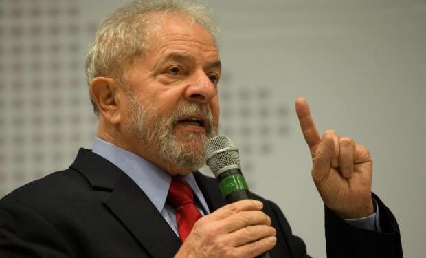 Decisão da justiça mantém Lula como cidadão catarinense