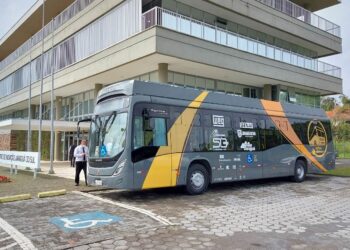 Passeios com ônibus elétrico começam hoje (3) em Jaraguá do Sul