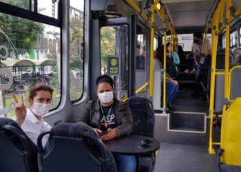 Mais de 300 pessoas já passearam com o ônibus elétrico em Jaraguá do Sul