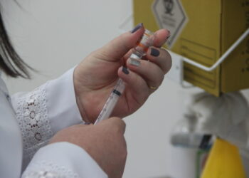 São João do Itaperiú abre agendamento para vacinar adolescentes contra a covid-19