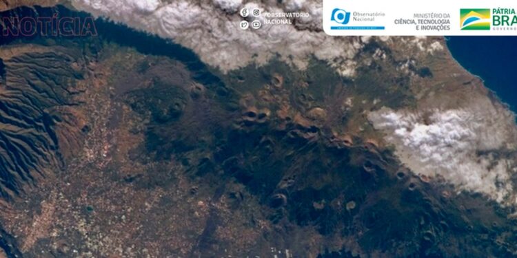 Especialistas explicam se atividade do vulcão Cumbre Vieja apresenta risco para o Brasil