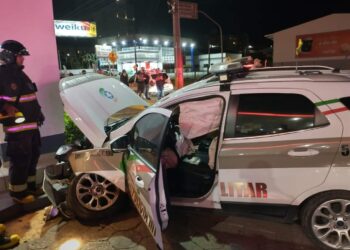Viatura da polícia se envolve em acidente em Jaraguá do Sul