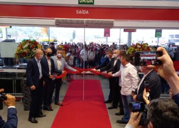 Com investimento de R$ 40 milhões, Komprão é inaugurado em Jaraguá do Sul