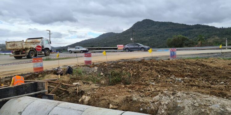 Elevado de acesso ao bairro Guamiranga, na BR-280, começa a ser construído