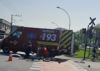 Ciclista fica ferido após acidente em Jaraguá do Sul