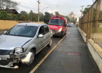 Ciclista fica ferida em acidente em Jaraguá do Sul