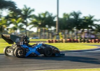 Empresa jaraguaense Bold patrocina projeto inovador de automobilismo desenvolvido pela UFSC