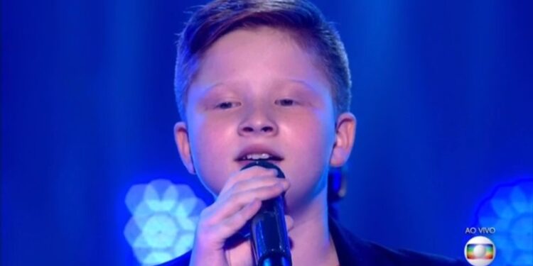 [Vídeo] Gustavo Bardim é campeão do The Voice Kids