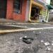 Carro invade loja no Centro de Jaraguá do Sul