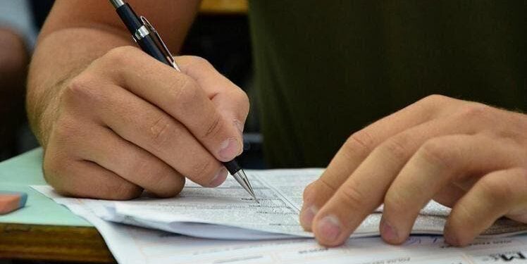 Prefeituras abrem concursos com salários que podem chegar a R$ 19 mil