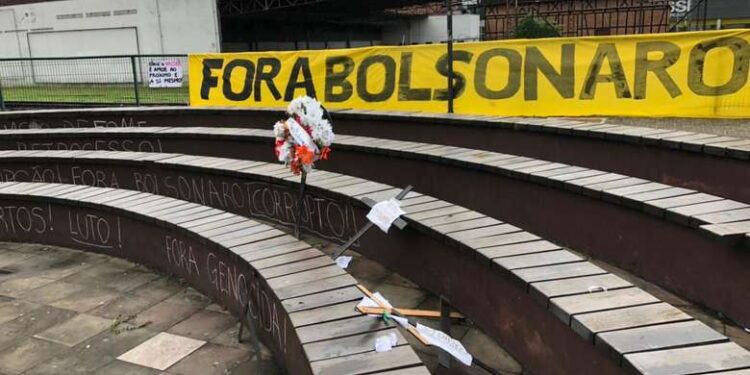 Jaraguá do Sul tem manifesto contra governo