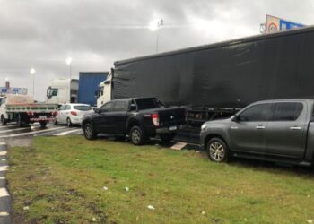 Manifestantes bloqueiam algumas rodovias em SC