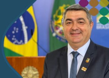 Antídio Lunelli palestra no Seminário de Corupá nesta terça-feira (26)