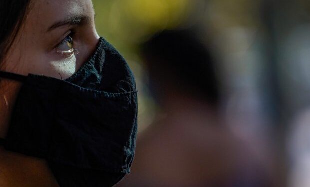 Governo de Santa Catarina estuda flexibilização do uso de máscaras