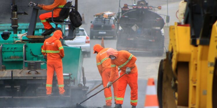 Pacote de obras tem mais 16 ruas a serem pavimentadas em Jaraguá do Sul