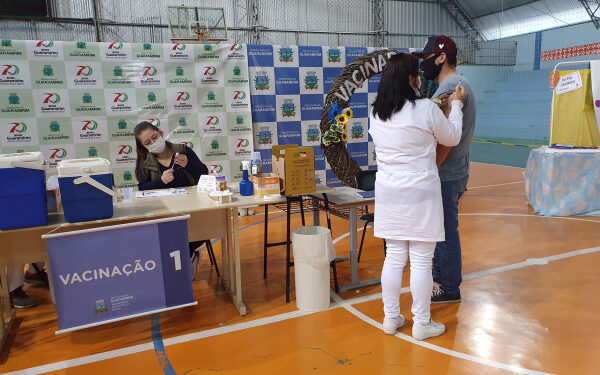 Guaramirim recebe novo lote para aplicação da segunda dose com a vacina Astrazeneca