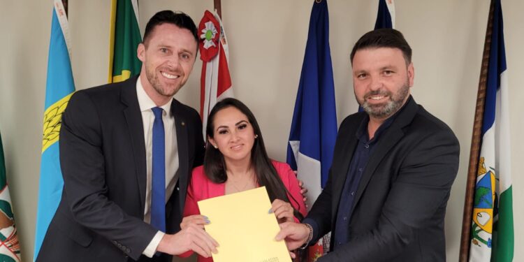 São João do Itaperiú terá nova escola