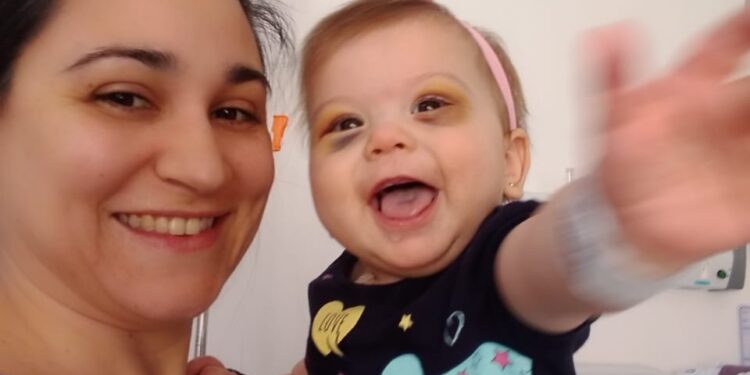 Bebê de Corupá precisa de ajuda para tratamento de câncer