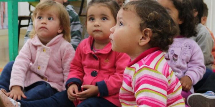 Educação de Jaraguá do Sul divulga cronograma para cadastramento nos CMEIs