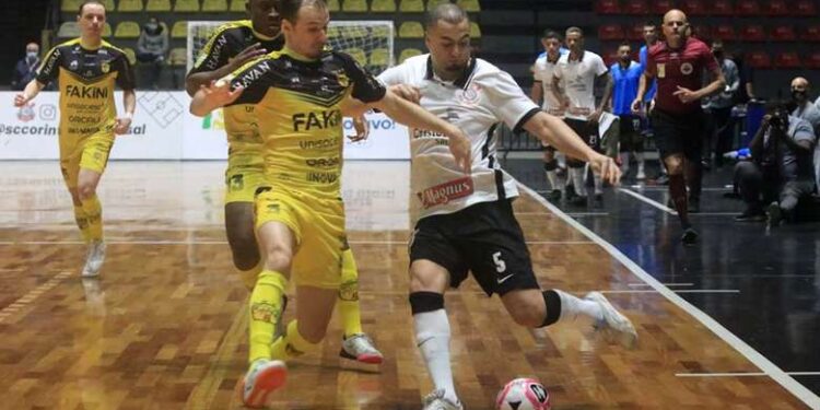 Jaraguá Futsal perde do Corinthians e se despede da Liga Nacional