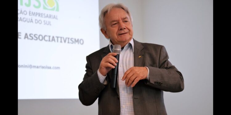 Vicente Donini recebe Ordem do Mérito da Indústria da CNI