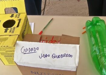 Vidros e objetos pontiagudos podem ferir os coletores de resíduos, alerta Samae