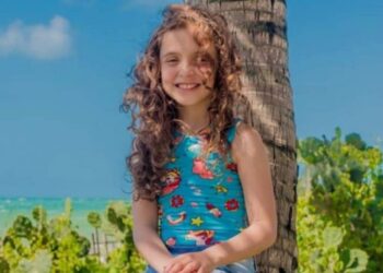 Menina de 10 anos morre após ter cabelo sugado pelo ralo da piscina em SC