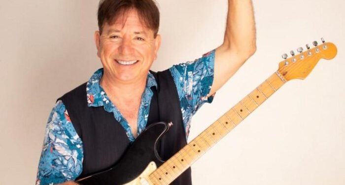 Ex-integrante do grupo Os Atuais, Reny de Oliveira morre por complicações da Covid-19