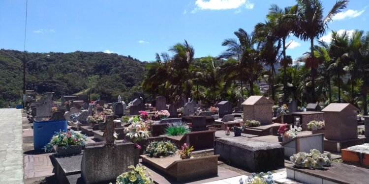 Projeto que regulamenta cemitérios municipais é aprovado na Câmara de Vereadores de Guaramirim