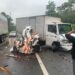 [Fotos] Carro fica totalmente amassado e motorista morre em engavetamento na BR-376, no Paraná