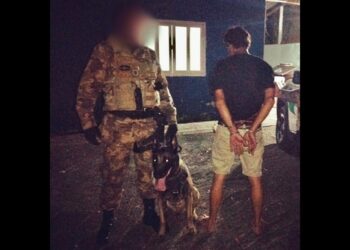 Homem que furtou carro é encontrado embaixo da cama em Guaramirim