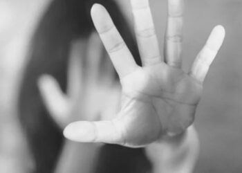 Homem é esfaqueado após tentar assediar sobrinha adolescente em SC