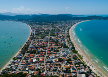 Visitou Bombinhas? Você pode ter que pagar multa