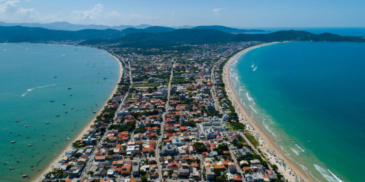 Visitou Bombinhas? Você pode ter que pagar multa