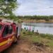 Homem foge de abelhas, pula em lago e morre atacado por piranhas