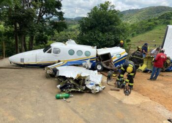 Cabo é encontrado enrolado na hélice do avião que caiu com Marília Mendonça