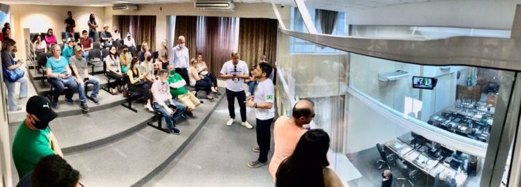 Florianópolis tem protesto contra passaporte da vacina