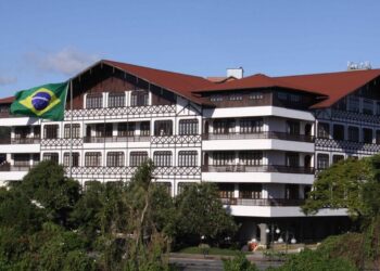 Blumenau exonera servidores que não tomaram vacina