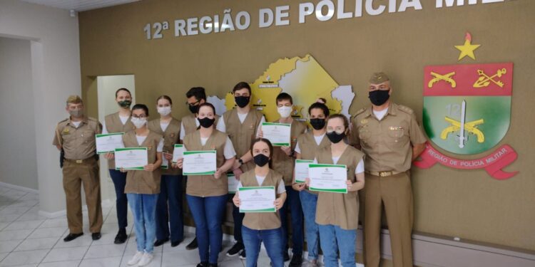 PM forma 10 agentes temporários em Jaraguá do Sul