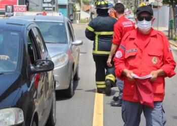 Bombeiros de Jaraguá arrecadam R$ 43 mil em pedágio solidário