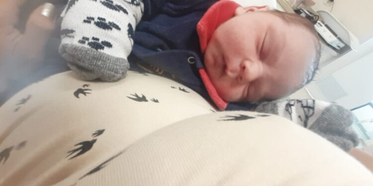 Nasce filho de homem que morreu afogado após salvar meninos em Schroeder