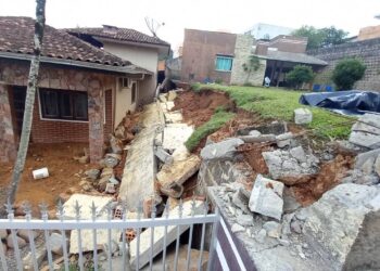 Mais de 30 casas tiveram danos no temporal deste domingo (26) em Jaraguá do Sul