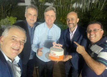 PSB recepciona Berger com bolo de boas-vindas