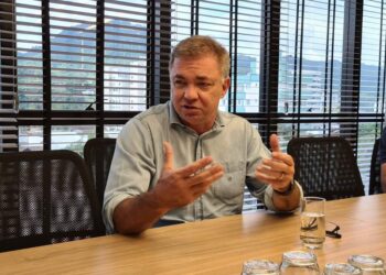 Florianópolis vai exigir passaporte da vacina