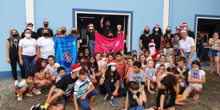 Projeto Ajudantes do Papai Noel tem a participação de 100 crianças em Jaraguá do Sul
